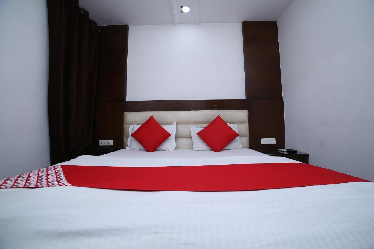 Oyo 11150 Hotel Jmd Rooms นิวเดลี ภายนอก รูปภาพ