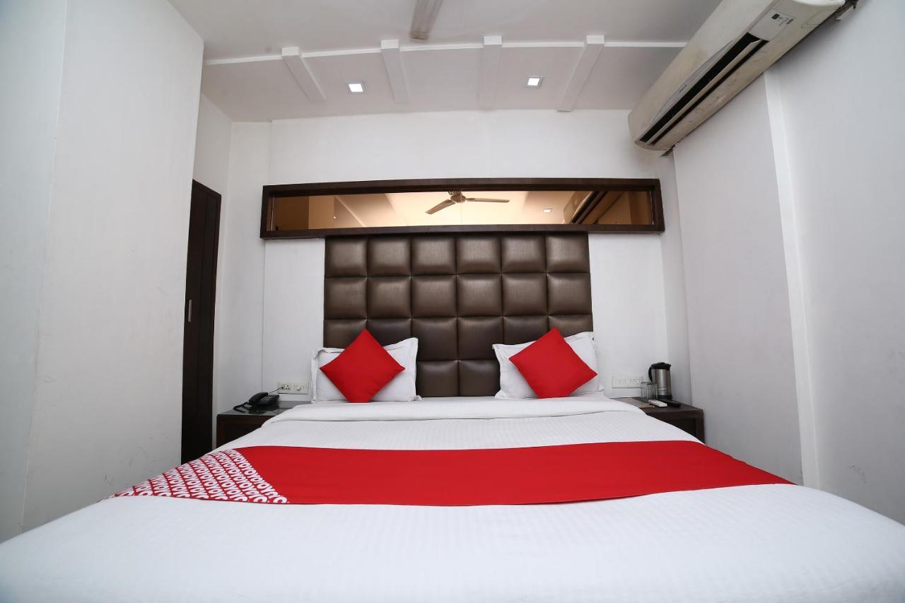 Oyo 11150 Hotel Jmd Rooms นิวเดลี ภายนอก รูปภาพ