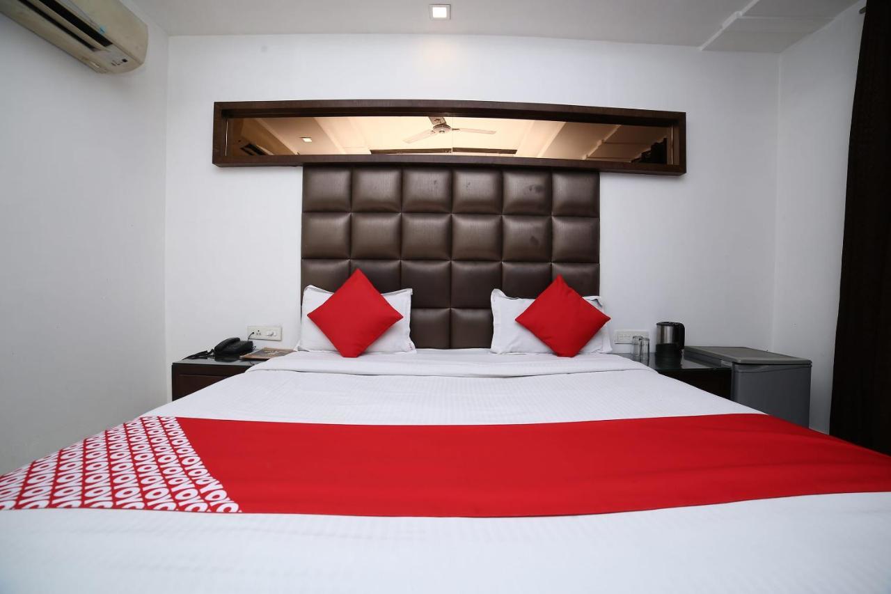 Oyo 11150 Hotel Jmd Rooms นิวเดลี ภายนอก รูปภาพ
