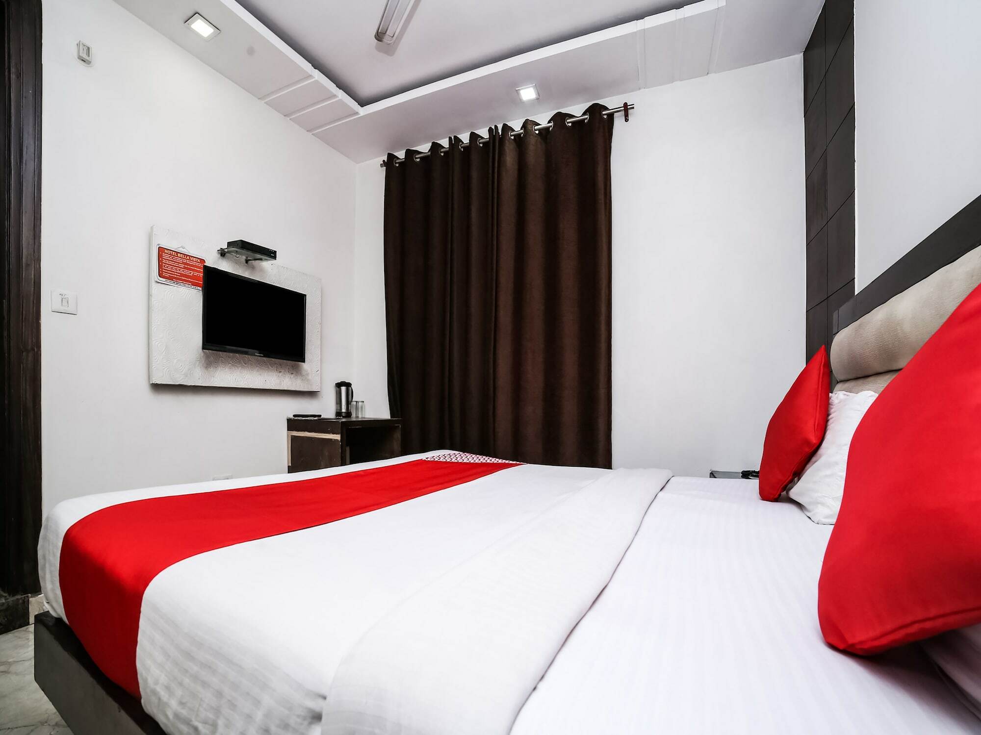 Oyo 11150 Hotel Jmd Rooms นิวเดลี ภายนอก รูปภาพ